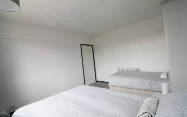 A stylish four bedroom house in wollaton