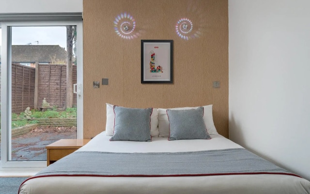 Flexistay Aparthotel Sutton