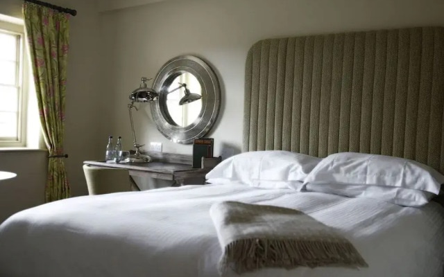 The Pilsley Inn
