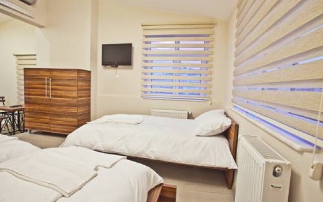 Leon Suites