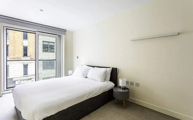 Modern Shoreditch Apartment