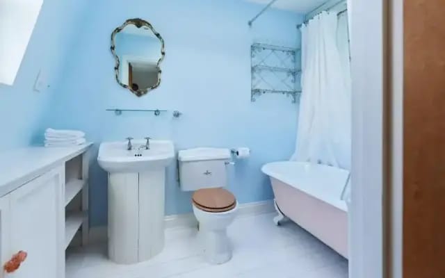 The Hampstead Wonder Spacious 4bdr House With Balcony