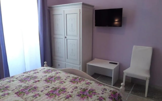 Al 325 rooms ai Fori