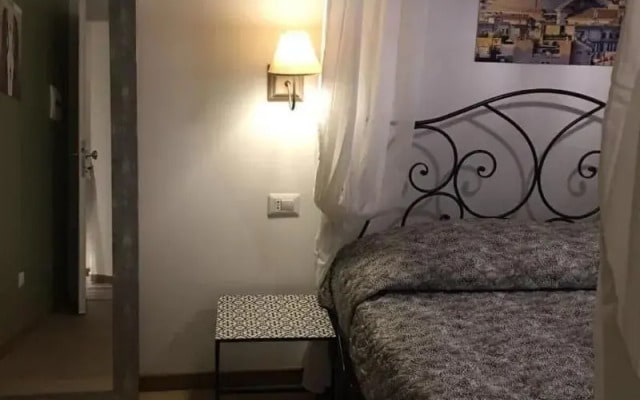 Verrazzano 37 Guest House