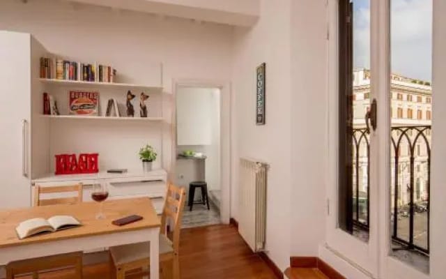 Cozy studio Parlamento