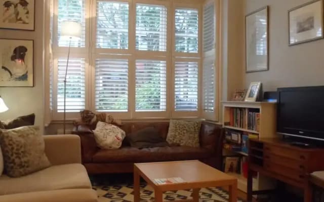 Chiswick 3 Bedroom Home Near River