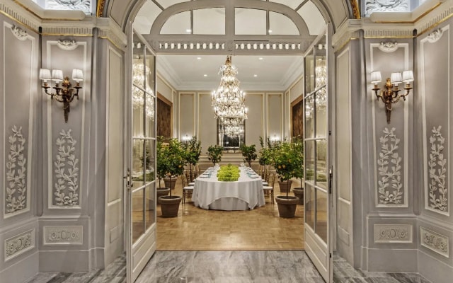 Отель The St. Regis Rome