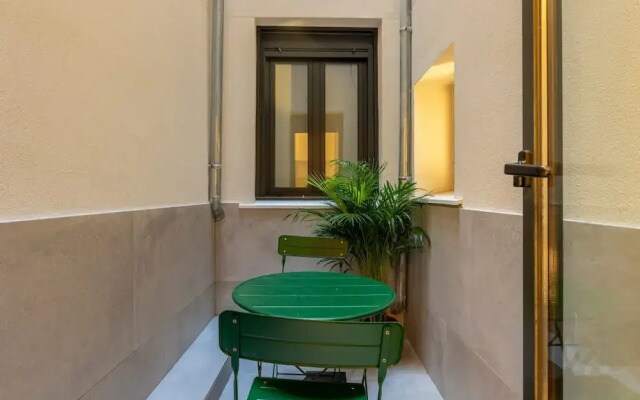 w Amazing Loft at Palacio Real