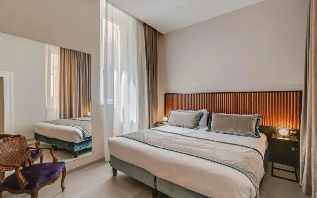 Adrianus Hotel