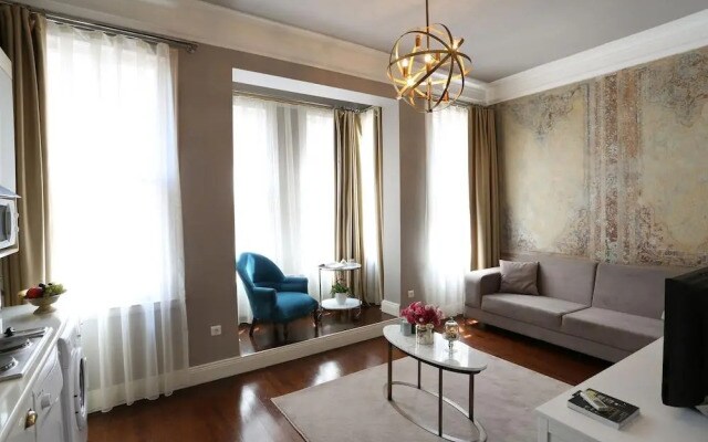 Miel Suites