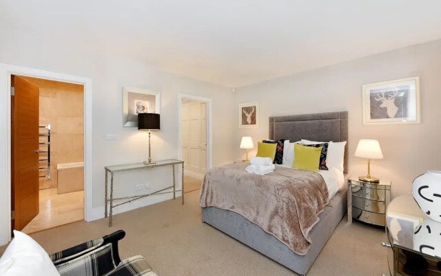 Stanhope Mews Exclusive - 1smw