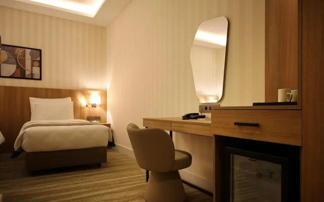 Tress Hotel