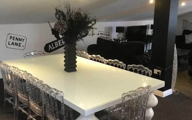 Elite Aparthotel Parr St