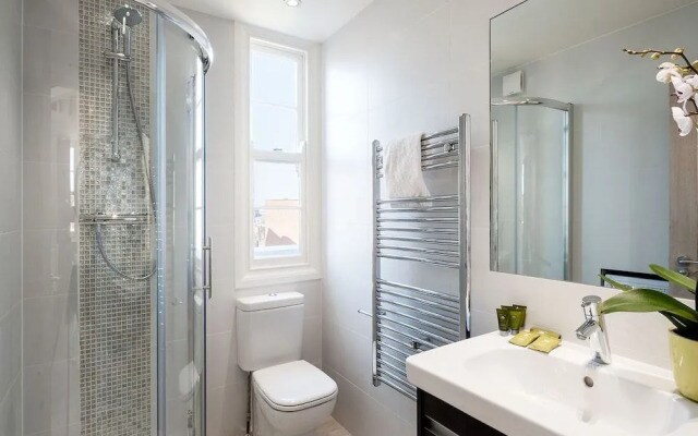Chelsea - Sloane Avenue Apartments By Flying Butler