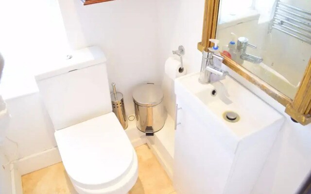 West London Studio with Garden