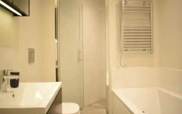 Spacious and Modern Apartment in Pimlico