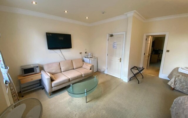 Brompton Hotel