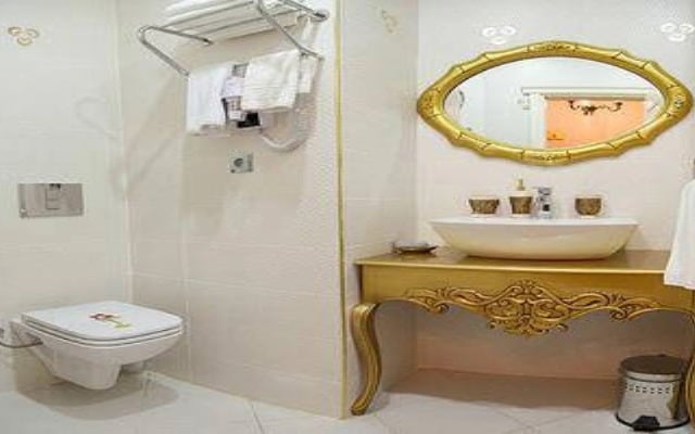 Art Suites Hotel