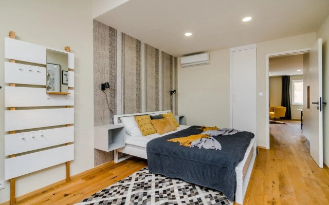 Premium Hip Loft in Žižkov by Prague Days