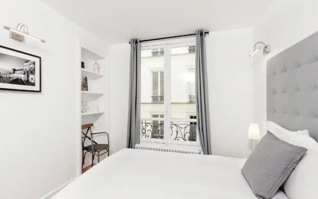 Livinparis - Luxury 4 Bedrooms Opera Lafayette II