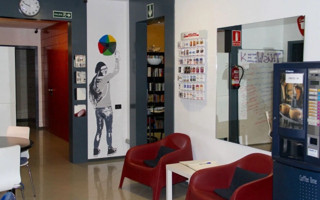 Alternative Creative Youth Hostel Barcelona