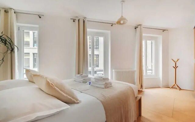 Bourse Apartment
