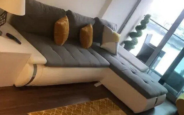 Stunning 1-bed Apartment in London With River View