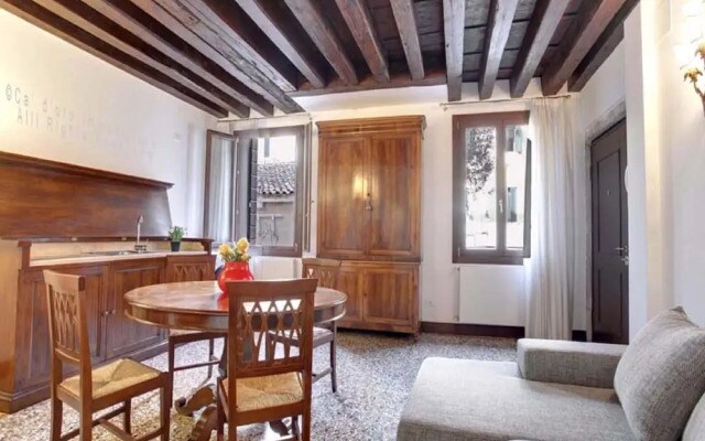 Grimaldi Apartments - Scala Reale