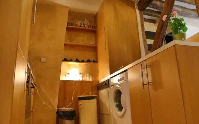 One Bedroom Apartment near Madeleine