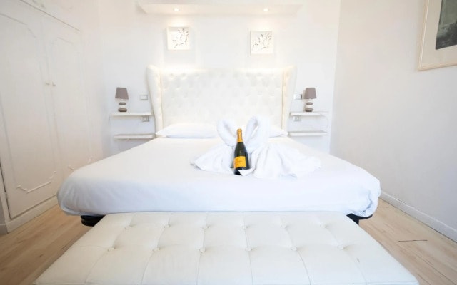 Iulia Guest House