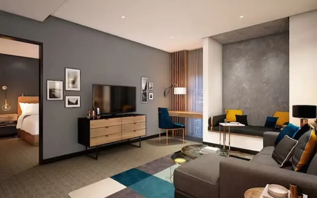 Hilton Woking