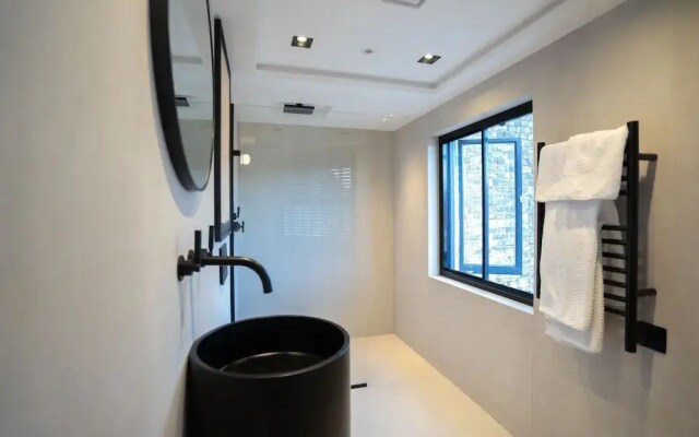 Cadogan Square - 2 Bedroom Apartment V