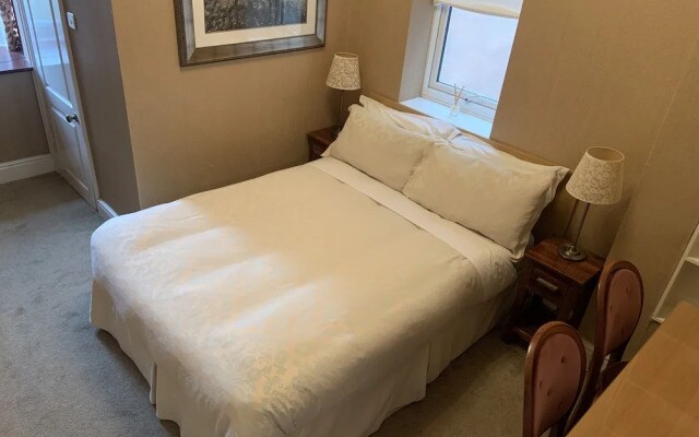 Entire Seaside Home, Sleeps 8, All En-suite Rooms
