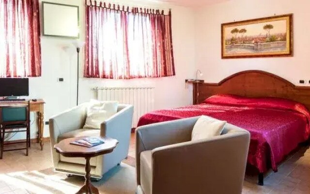 Mons Aureus Resort