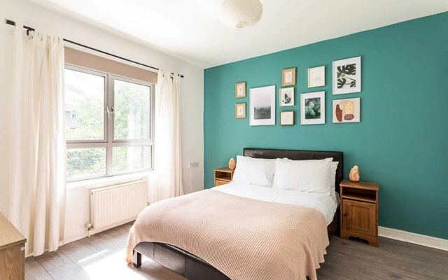 London Apartment in Trendy Clapham Junction