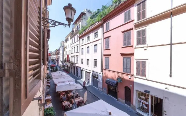 Spanish Steps Suite