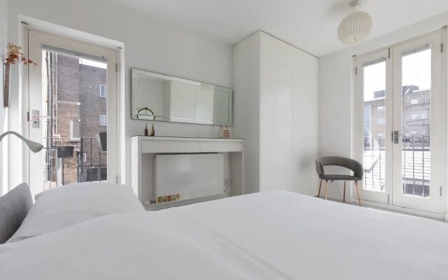 Crawford Street II by Onefinestay