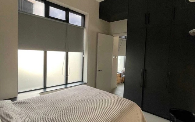 Sleek & Central 1BD Flat - Battersea Park