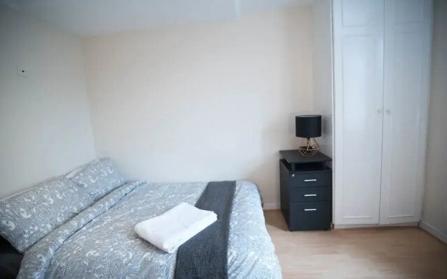 Cosy 2 bedroom Apartment Close to Hyde Park