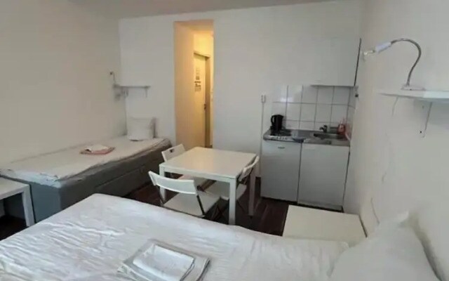 2-Rent Group Hostel Apartments SEN14