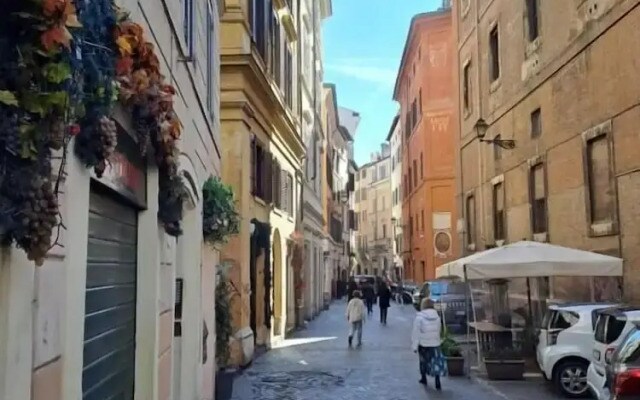 Home Piazza Dell'Orologio