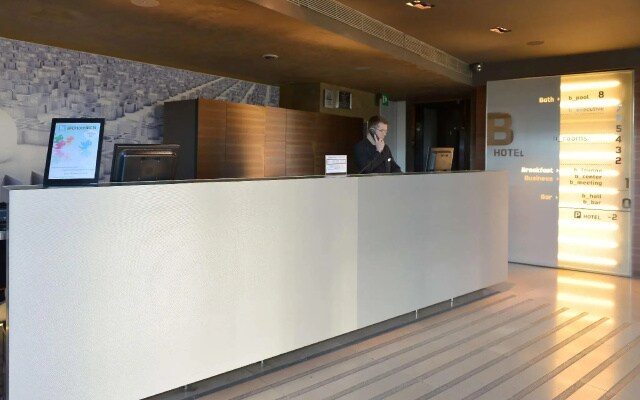 B-Hotel