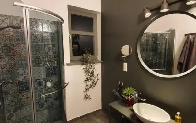 Valet Apartment