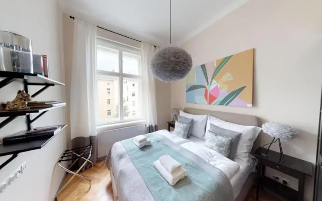 EMPIRENT Garden Suites