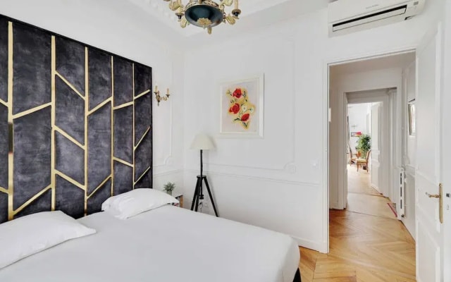 Luxury 2bdr/6p Apartment - Arc de Triomphe