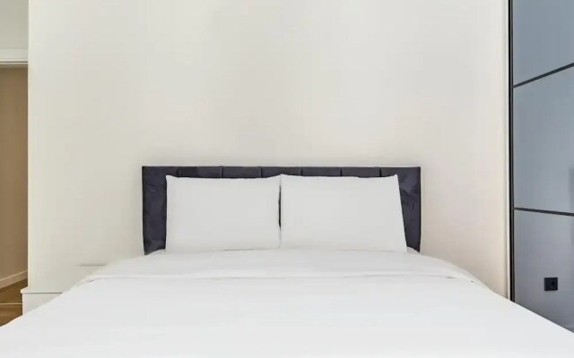 Central and Modern 2 1 Flat in Sisli
