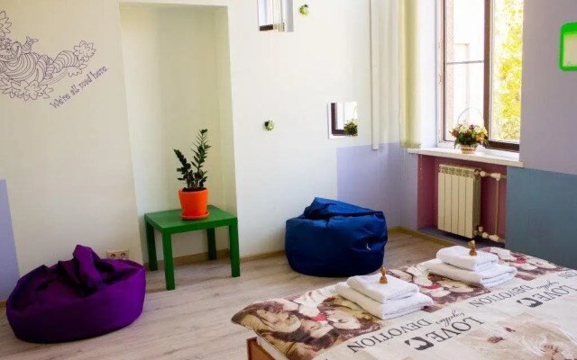 Hostel Cheshire Cat
