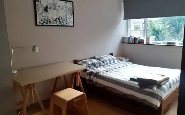 3 bed Apartment With Garden in Zone one se1