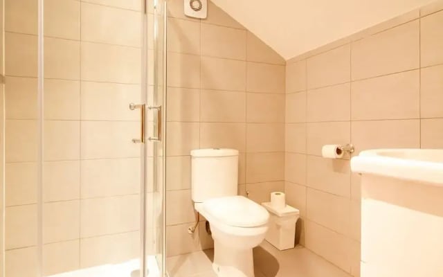 Executive King Apartment For 4 Near Anfield Stadium
