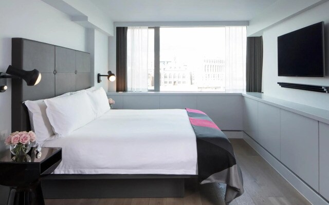 Sea Containers London